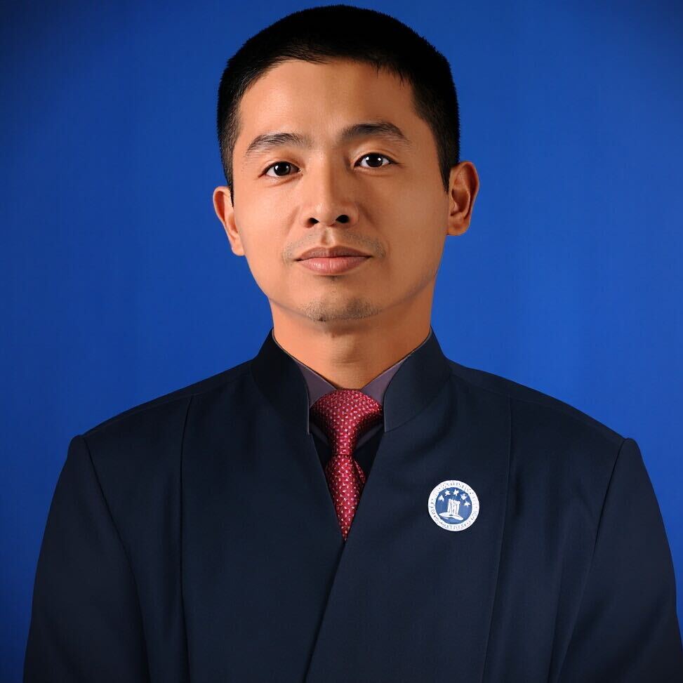 鲁俊